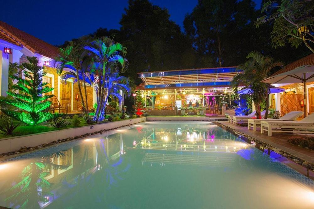 Resort Little Garden 2*