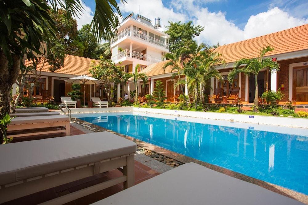 Little Garden Resort