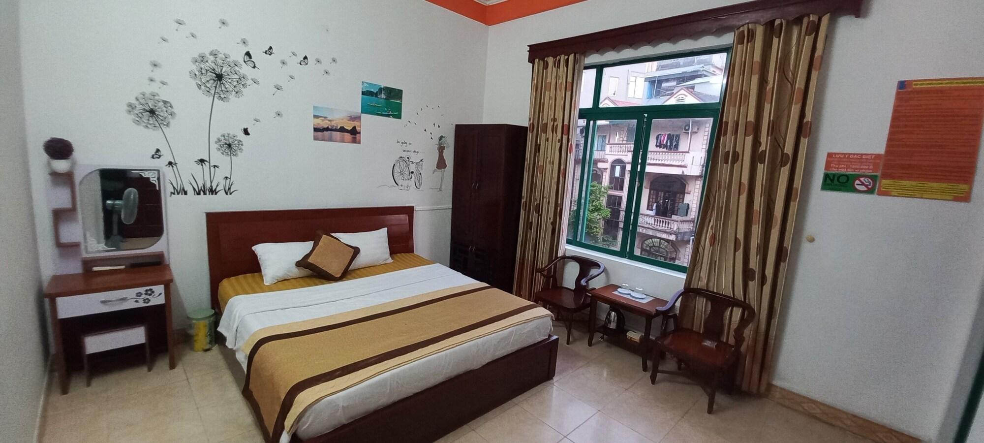 Hotel Alex Hạ Long