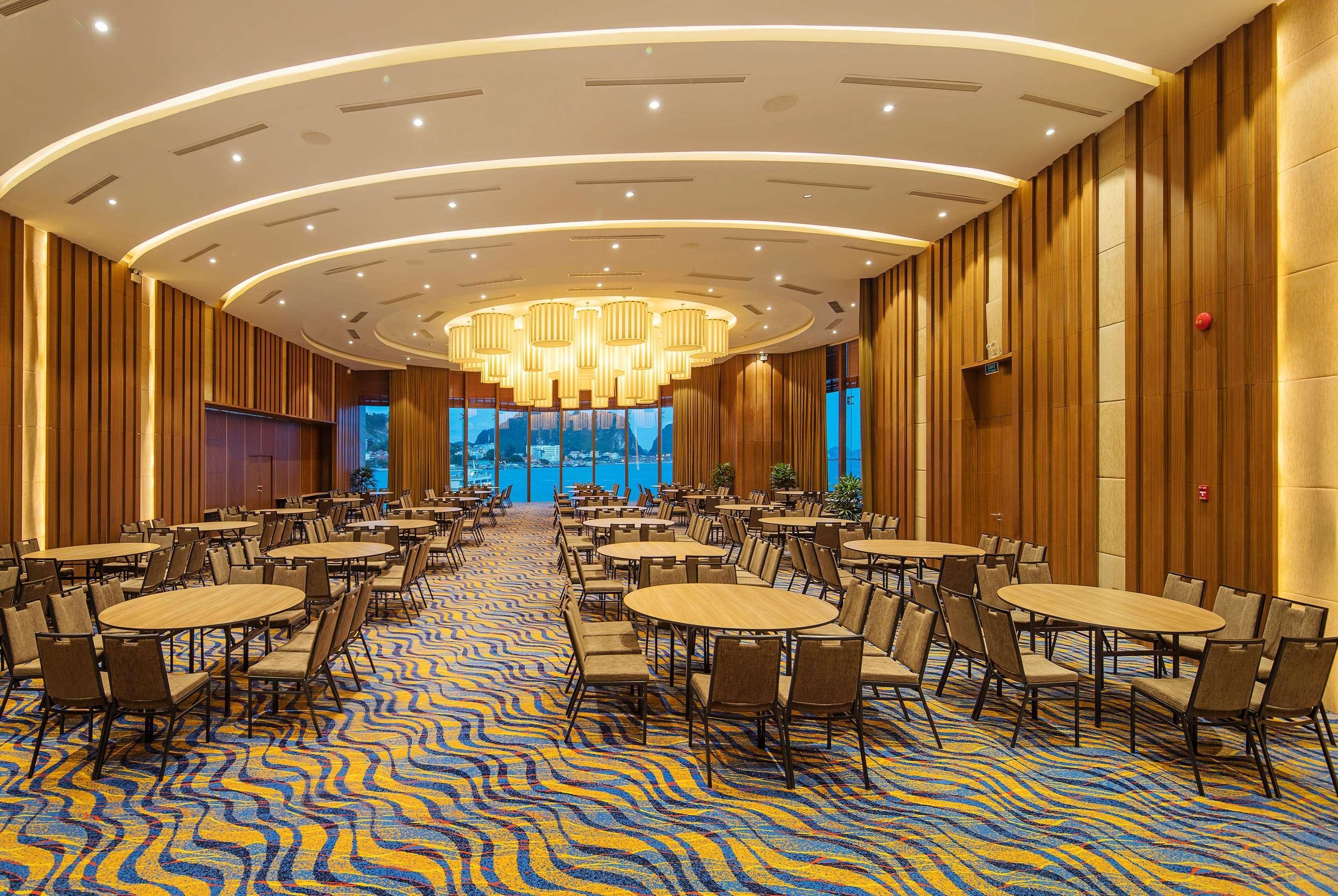 Hotel Wyndham Legend Halong Ha Long