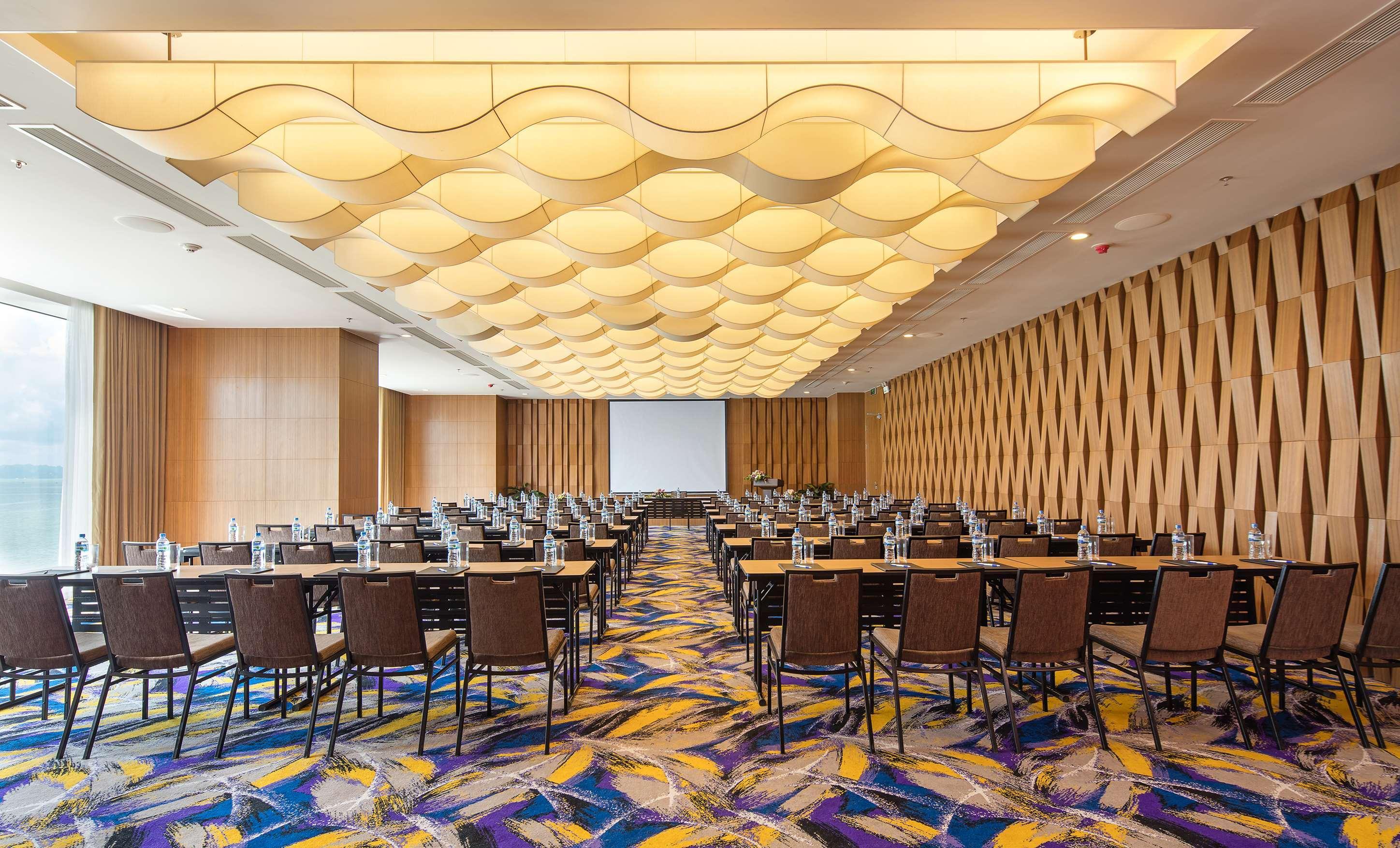 Hotel Wyndham Legend Halong Ha Long