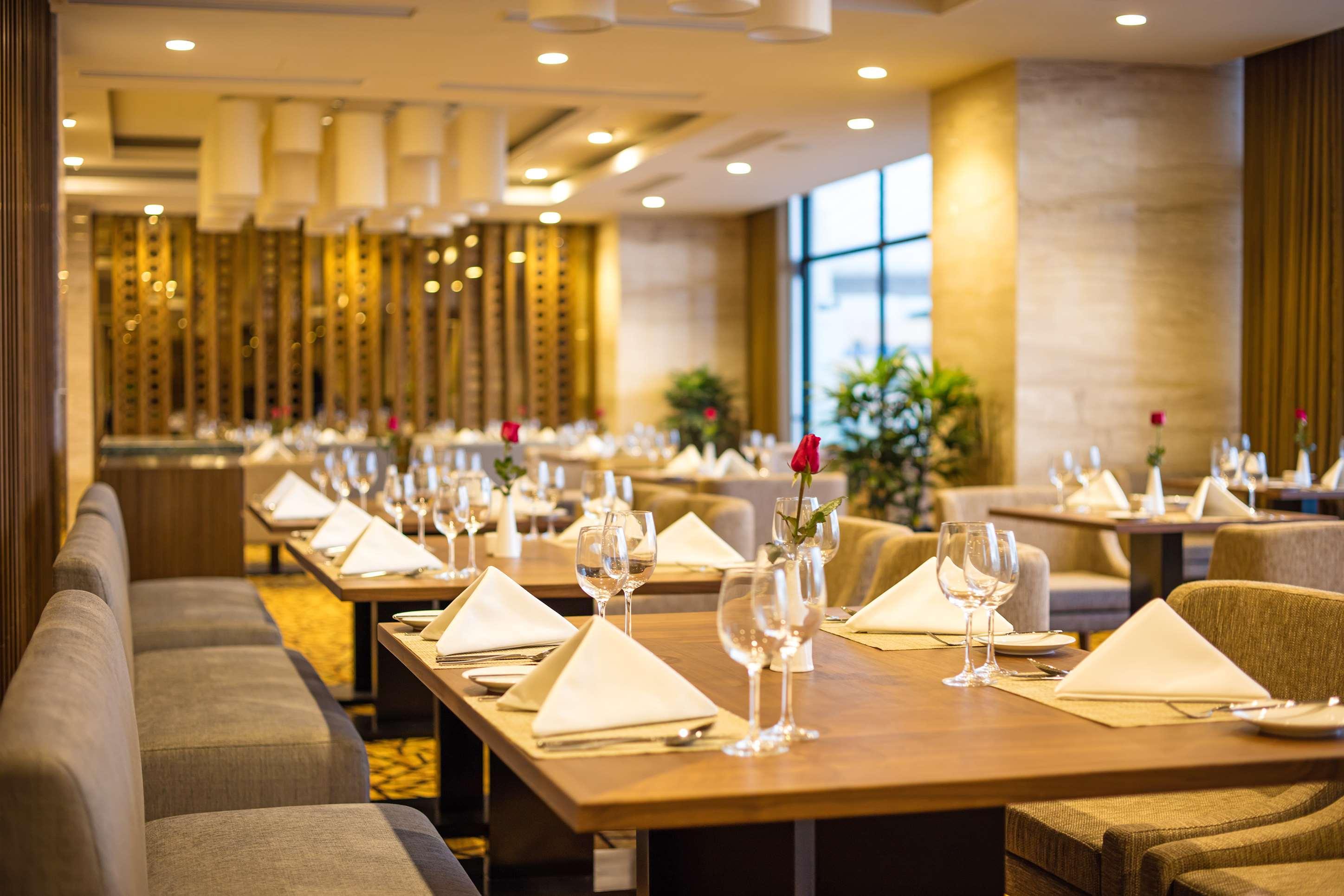 Hotel Wyndham Legend Halong