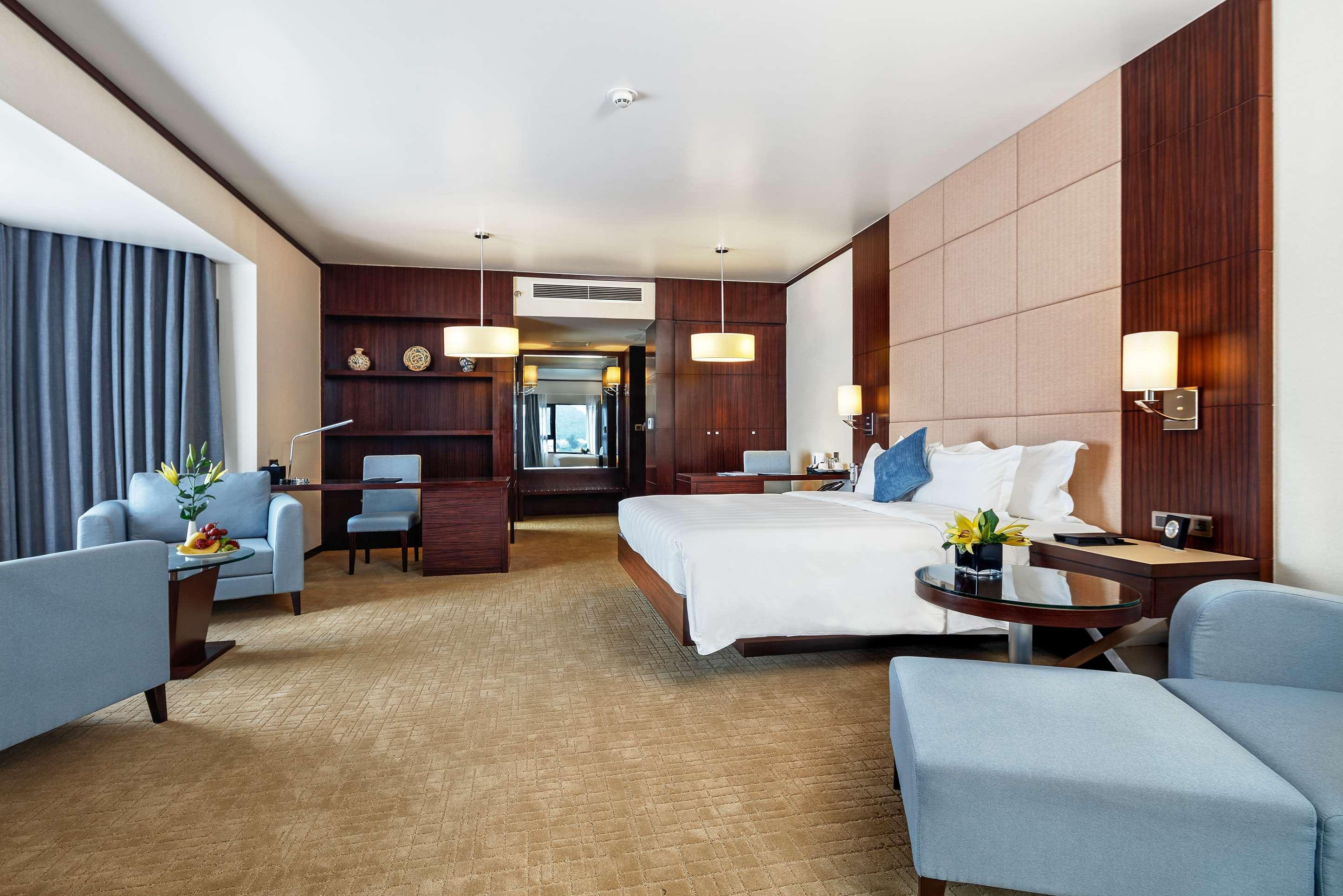 Wyndham Legend Halong Hotel 5*