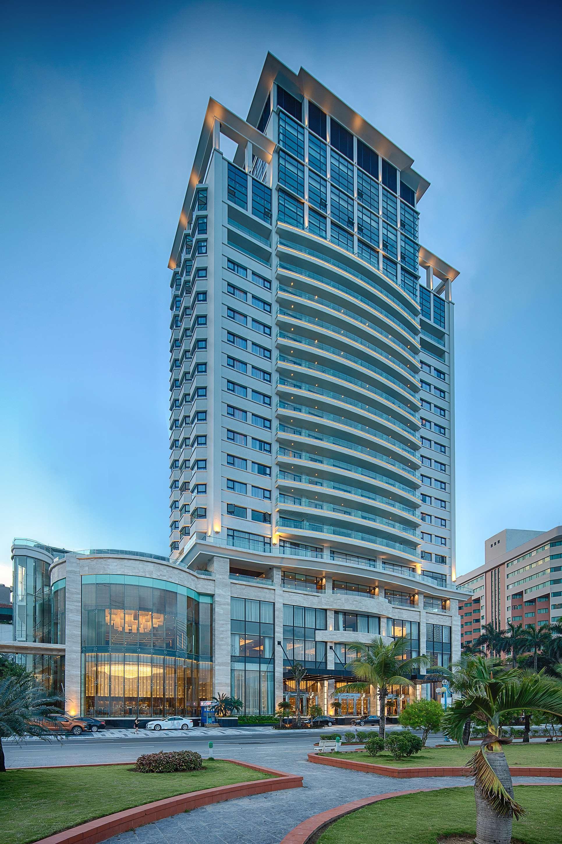 Hotel Wyndham Legend Halong 5*