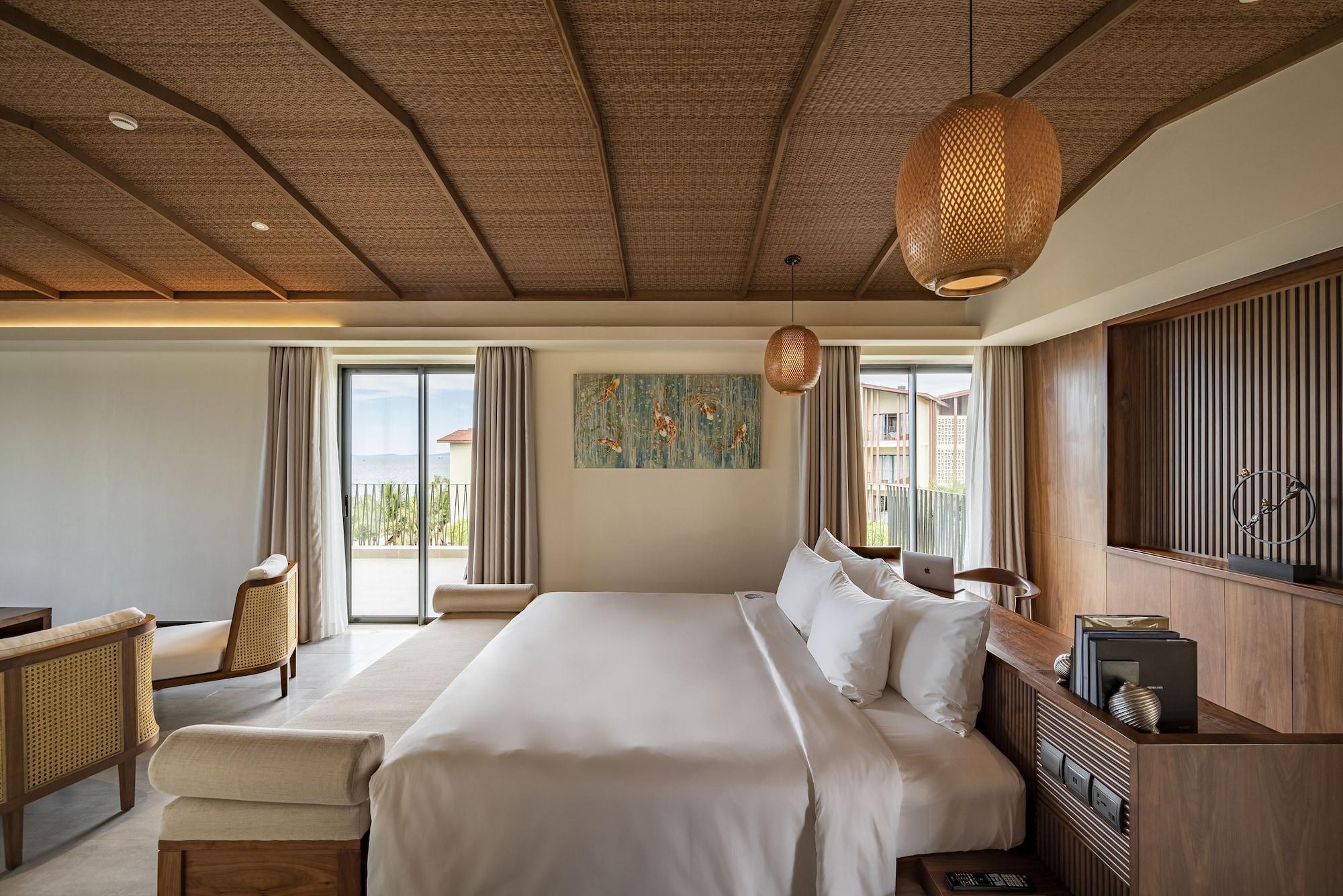 Dusit Princess Moonrise Resort Phú Quốc
