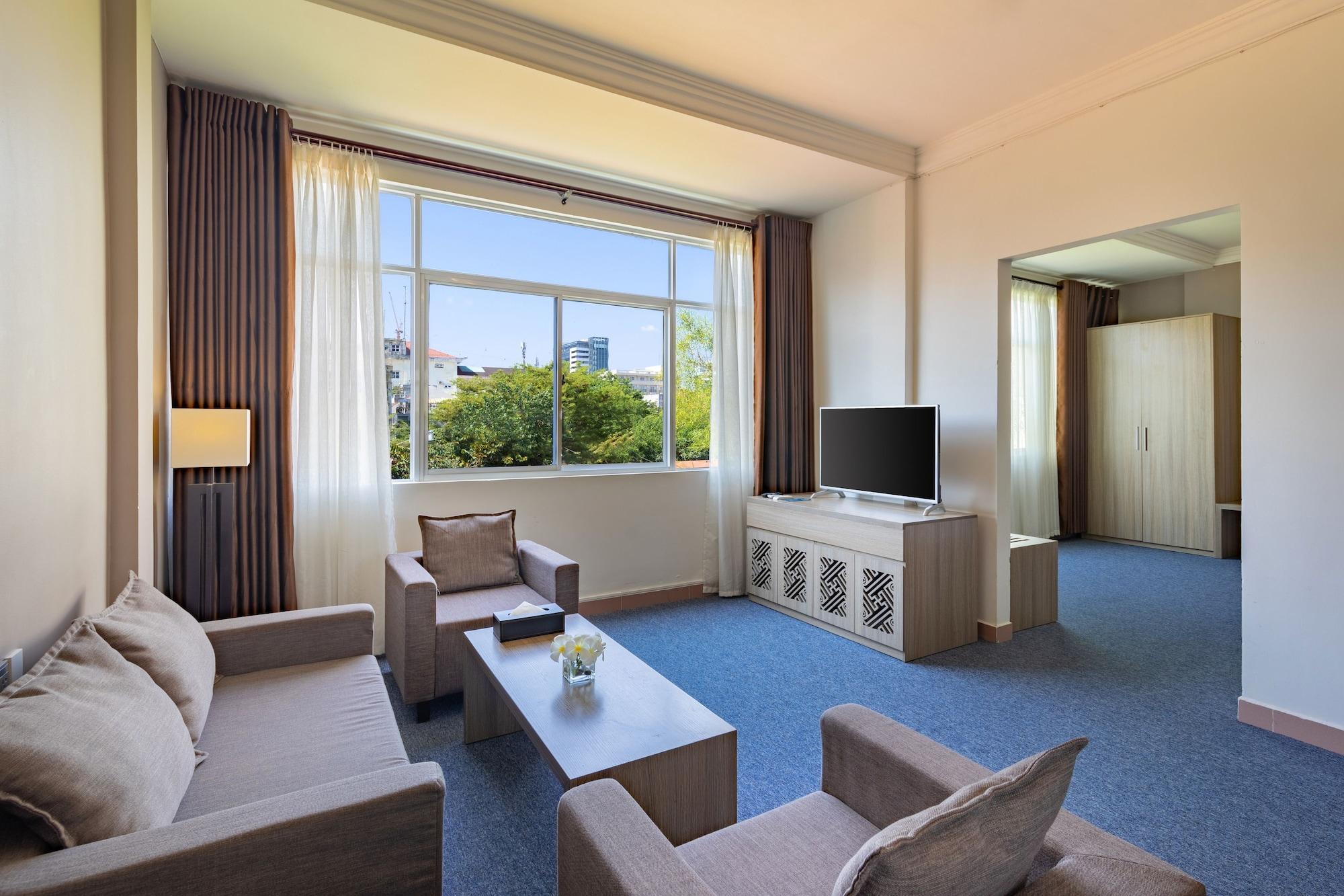 Grandvrio By Route Group Hotel 4*