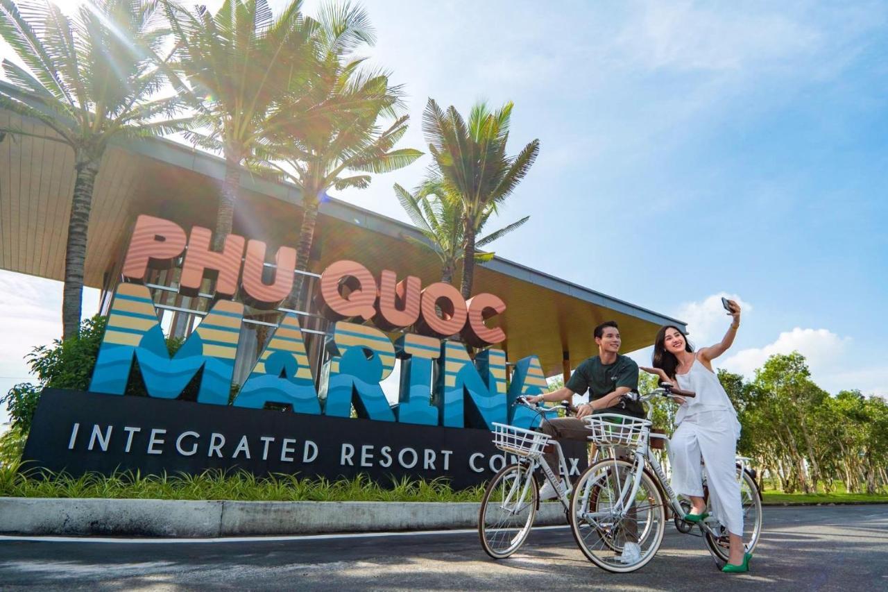 Marina Waterfront Minh Swimming Pool Hotel