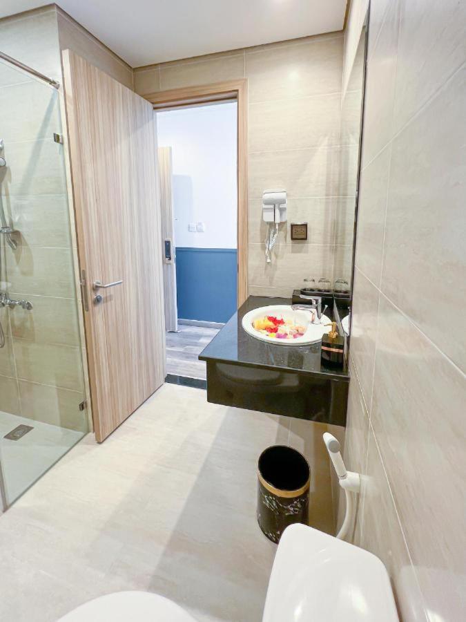 Hotel Marina Waterfront Minh Swimming Pool Phu Quoc