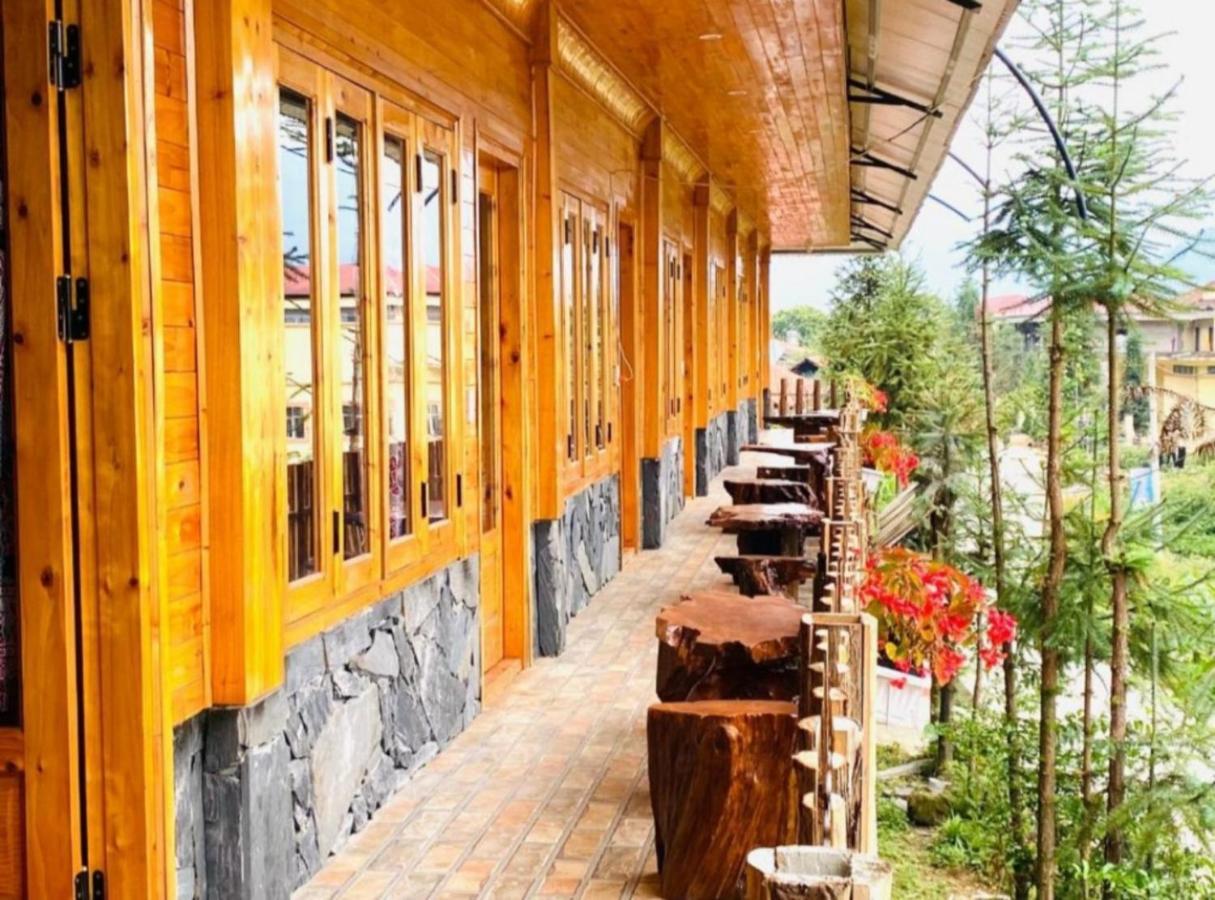 Hmong Wooden Gasthof Sapa