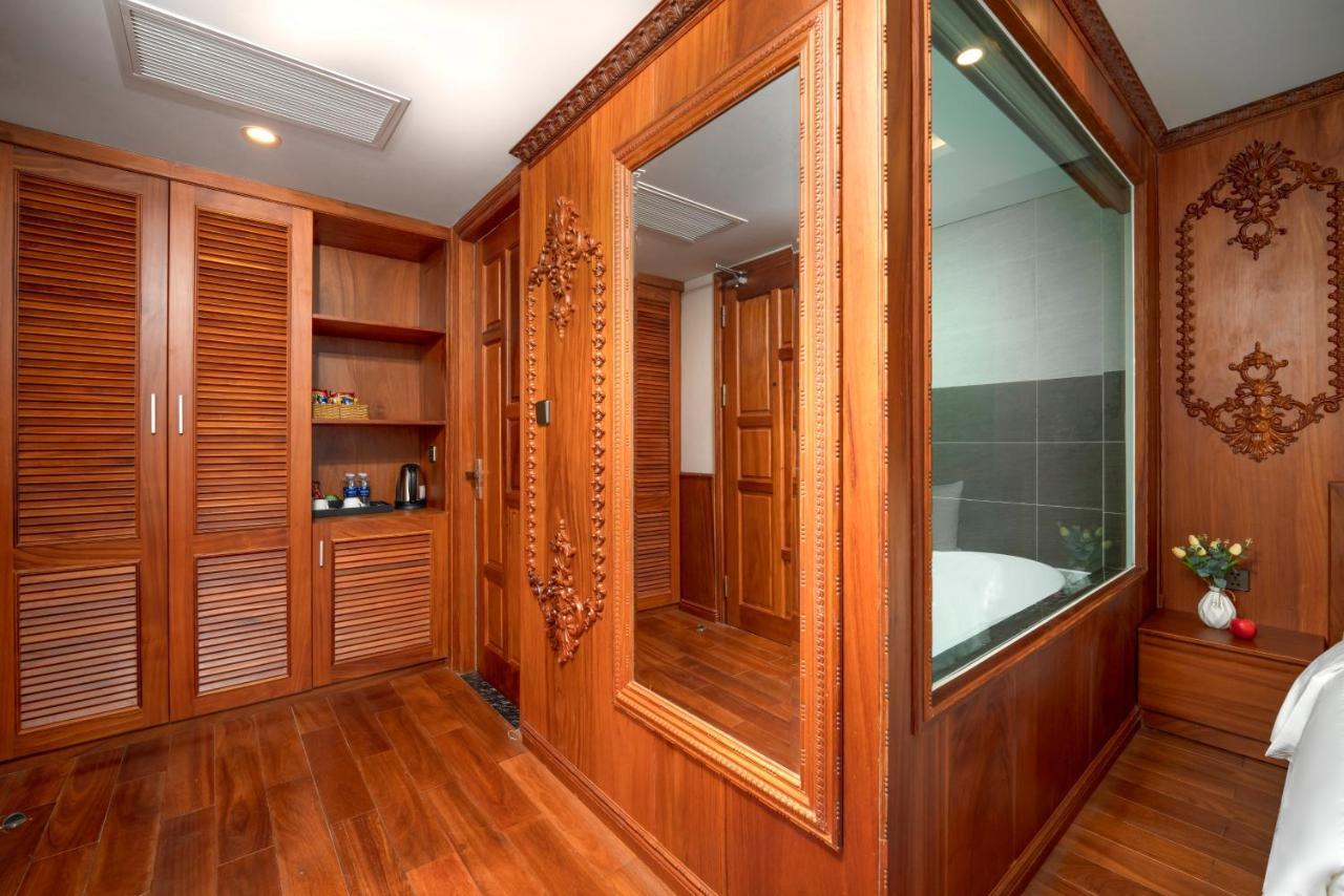 Monalisa Luxury Khách sạn