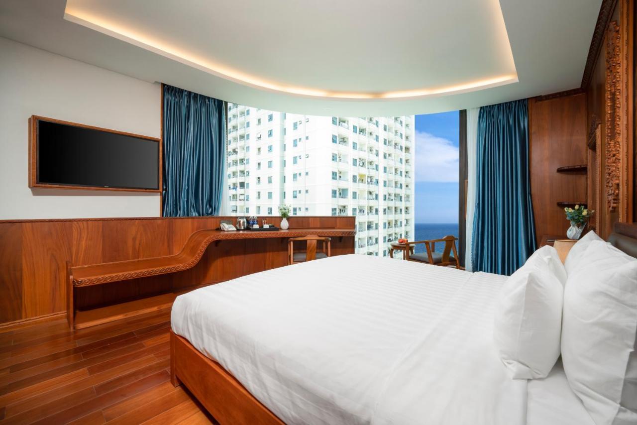 Monalisa Luxury Khách sạn