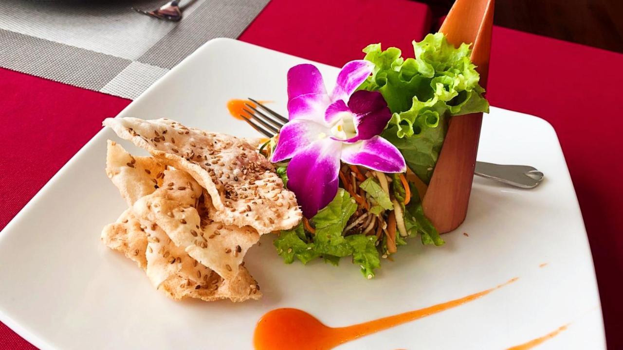  Lotus Elegance Cruise 5*
