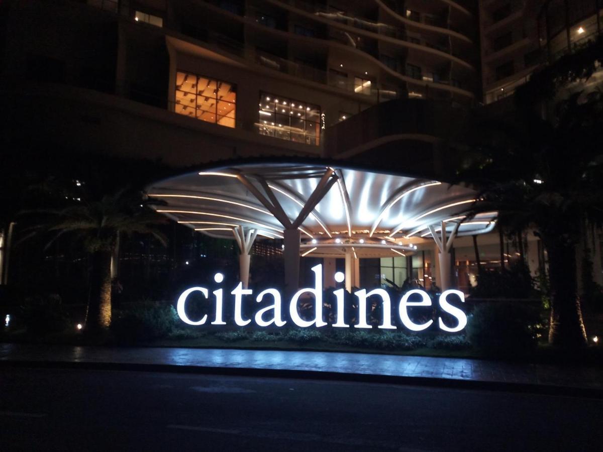 Sea View Sandy Citadines Marina * Ha Long