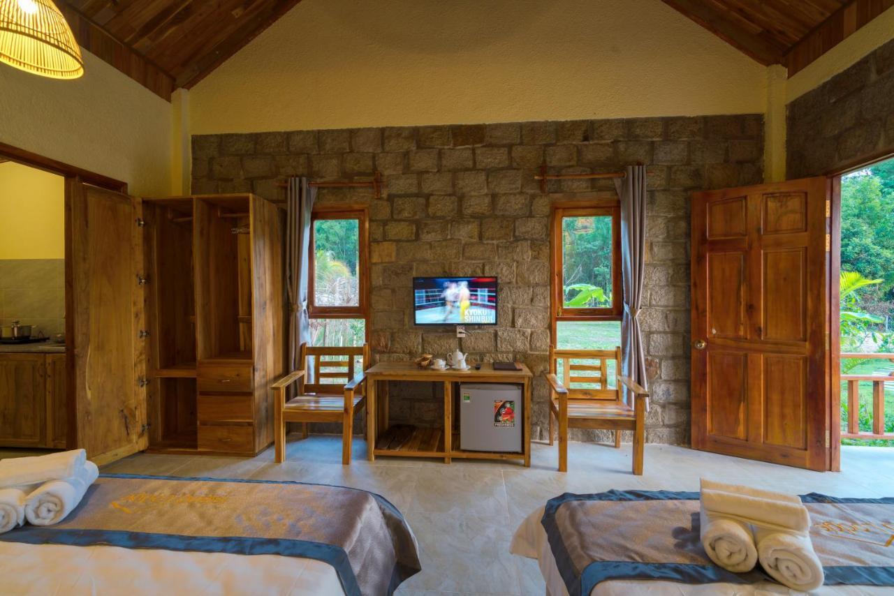 Island Resort 3*