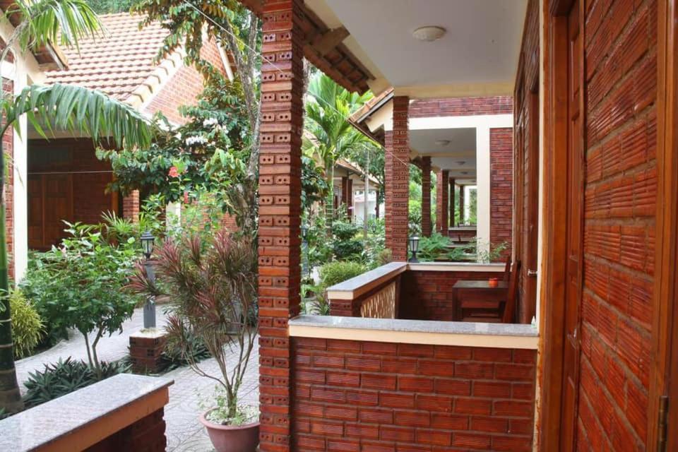 Familia Resort
