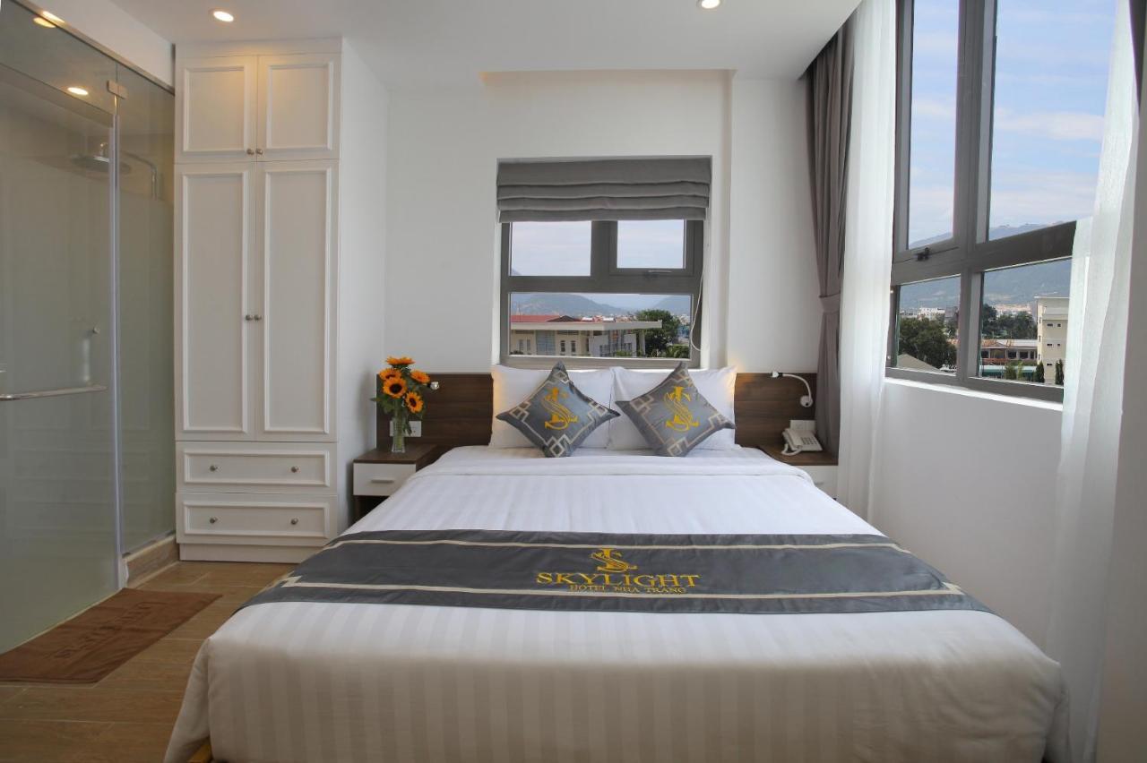 Skylight 3*
