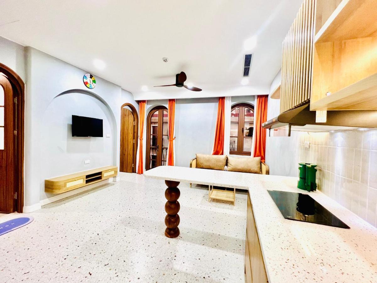 Rova Hotel