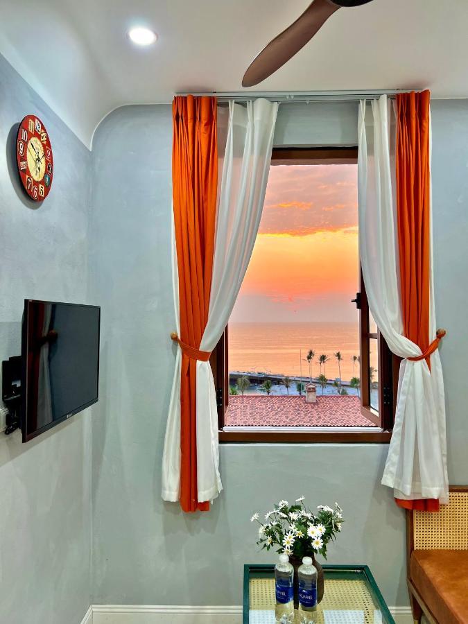 Rova Hotel 3*