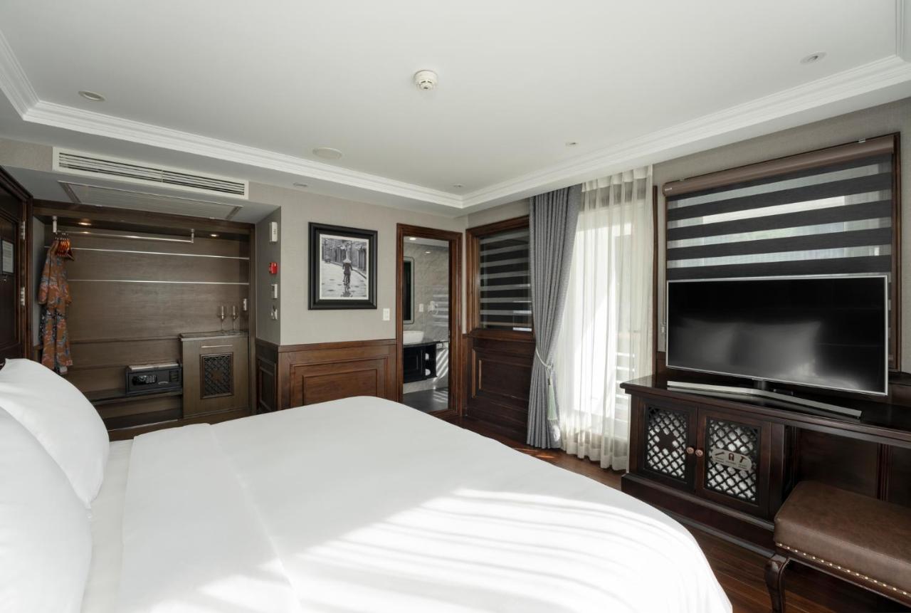 Ambassador Signature Cruise - Lan Ha Bay 5*