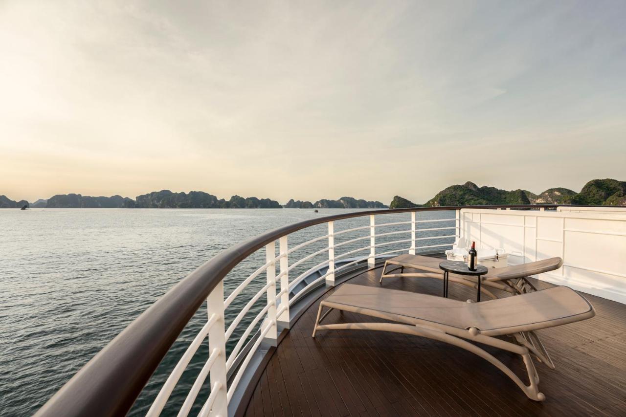  Ambassador Signature Cruise - Lan Ha Bay