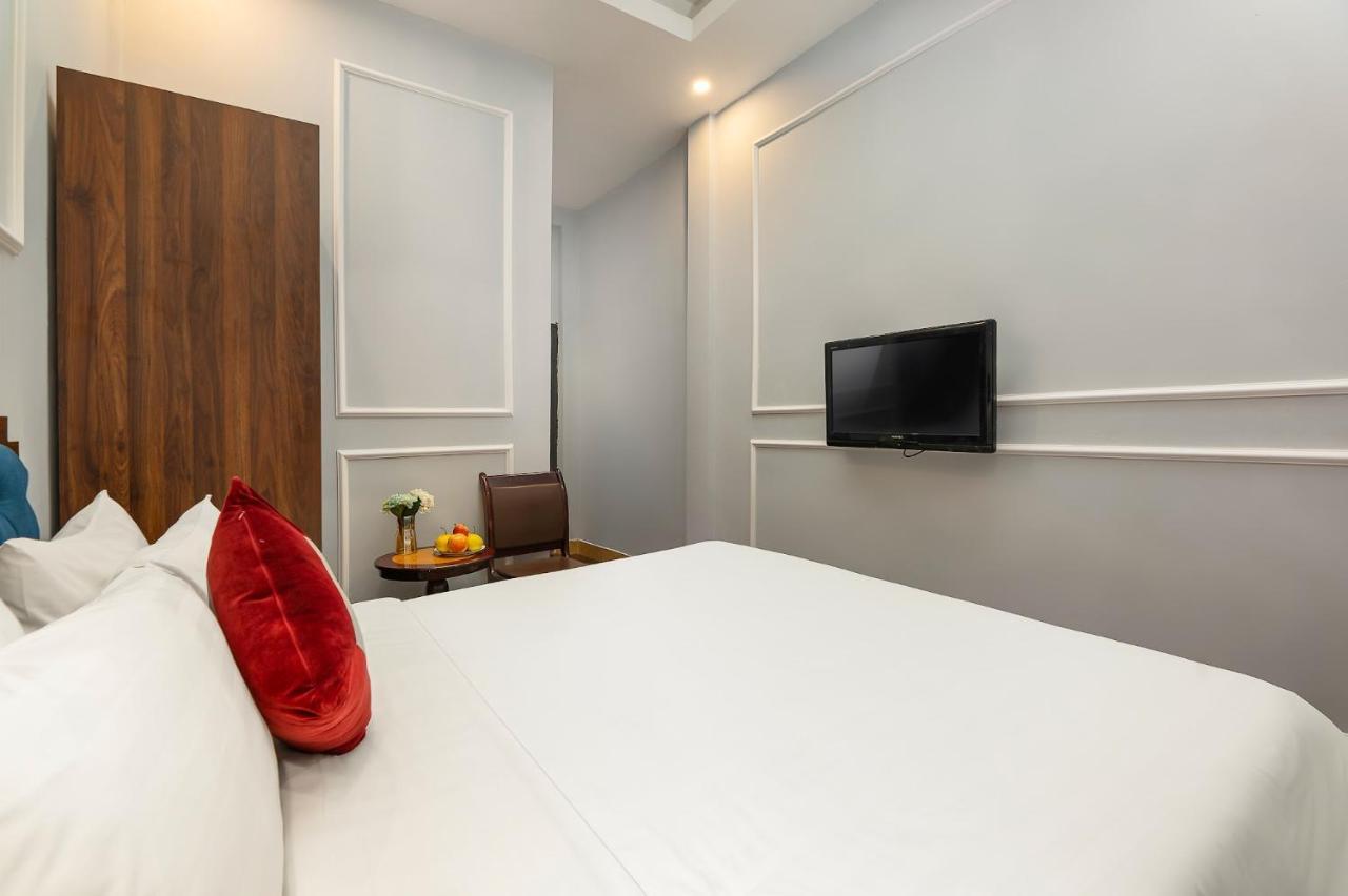 Sonata Premier & Hotel