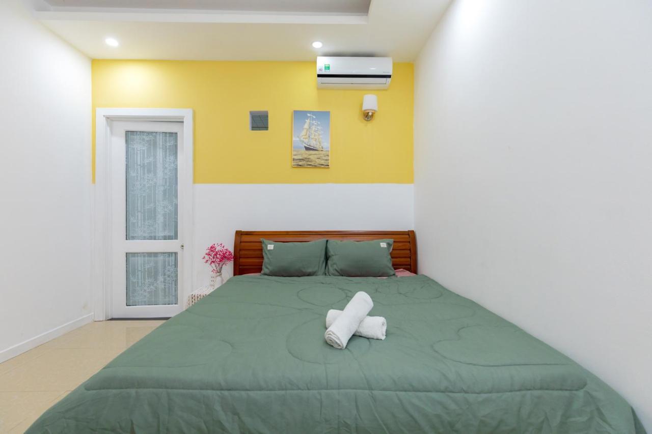 Apartment Ho 