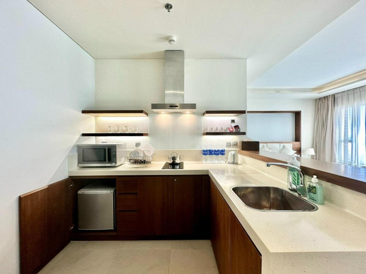 Alacarte Luxury Ocean View Condotel Apartment *