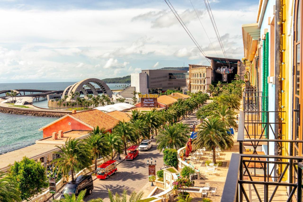 Hotel Casepia Phu Quoc