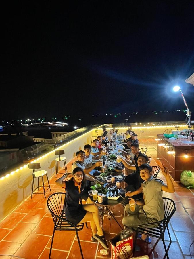 Hotel Lotus Corner & Rooftop 3*