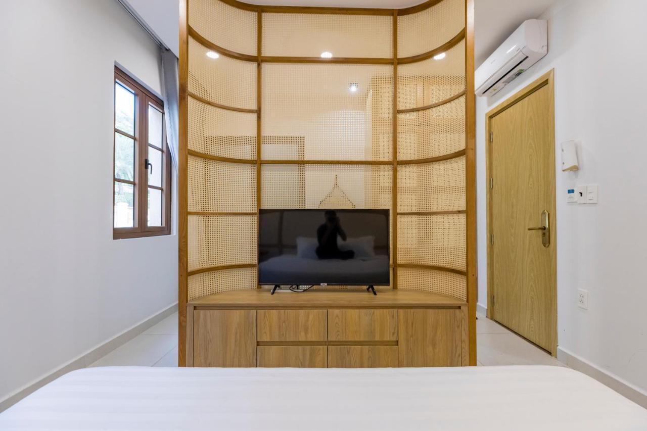 Lotus Corner & Rooftop Hotel 3*