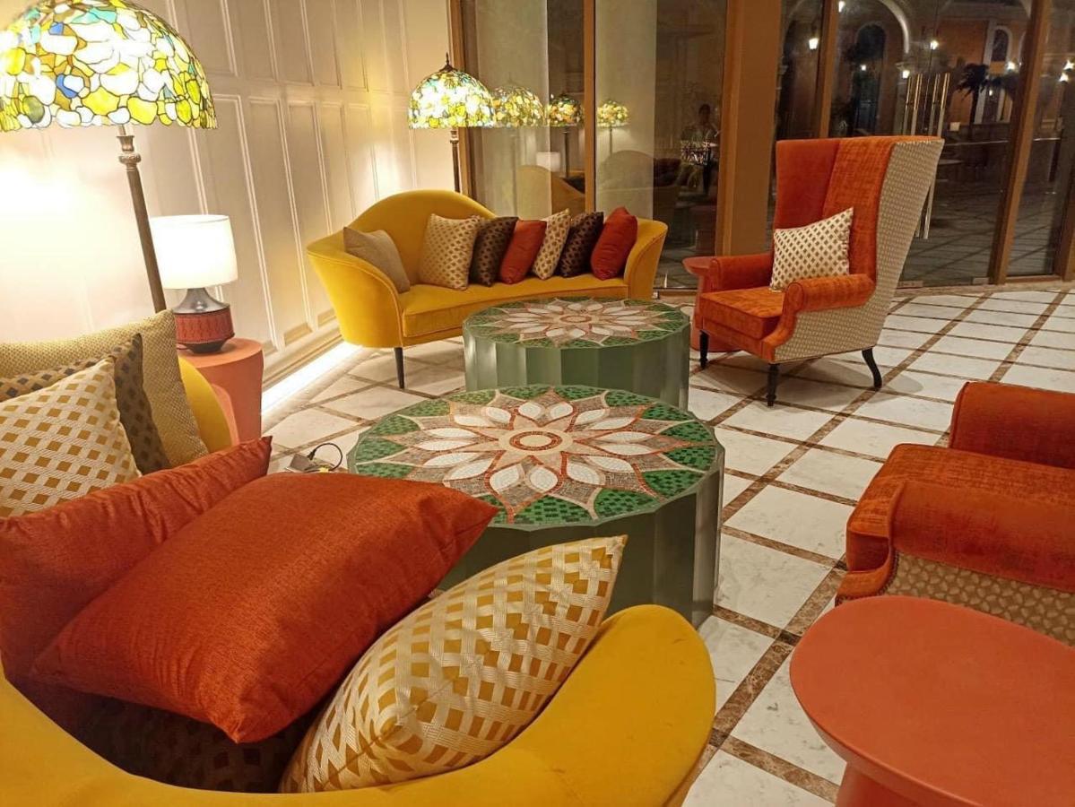 Apartment Ho Thi Tran Hoang Hon
