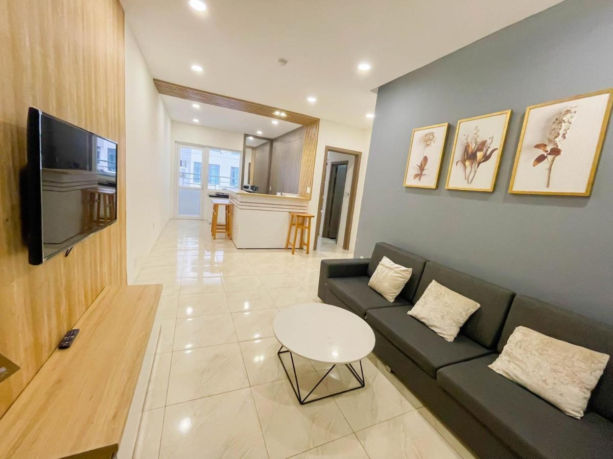 Hon Chong Oceanfront Luxury Apartment *