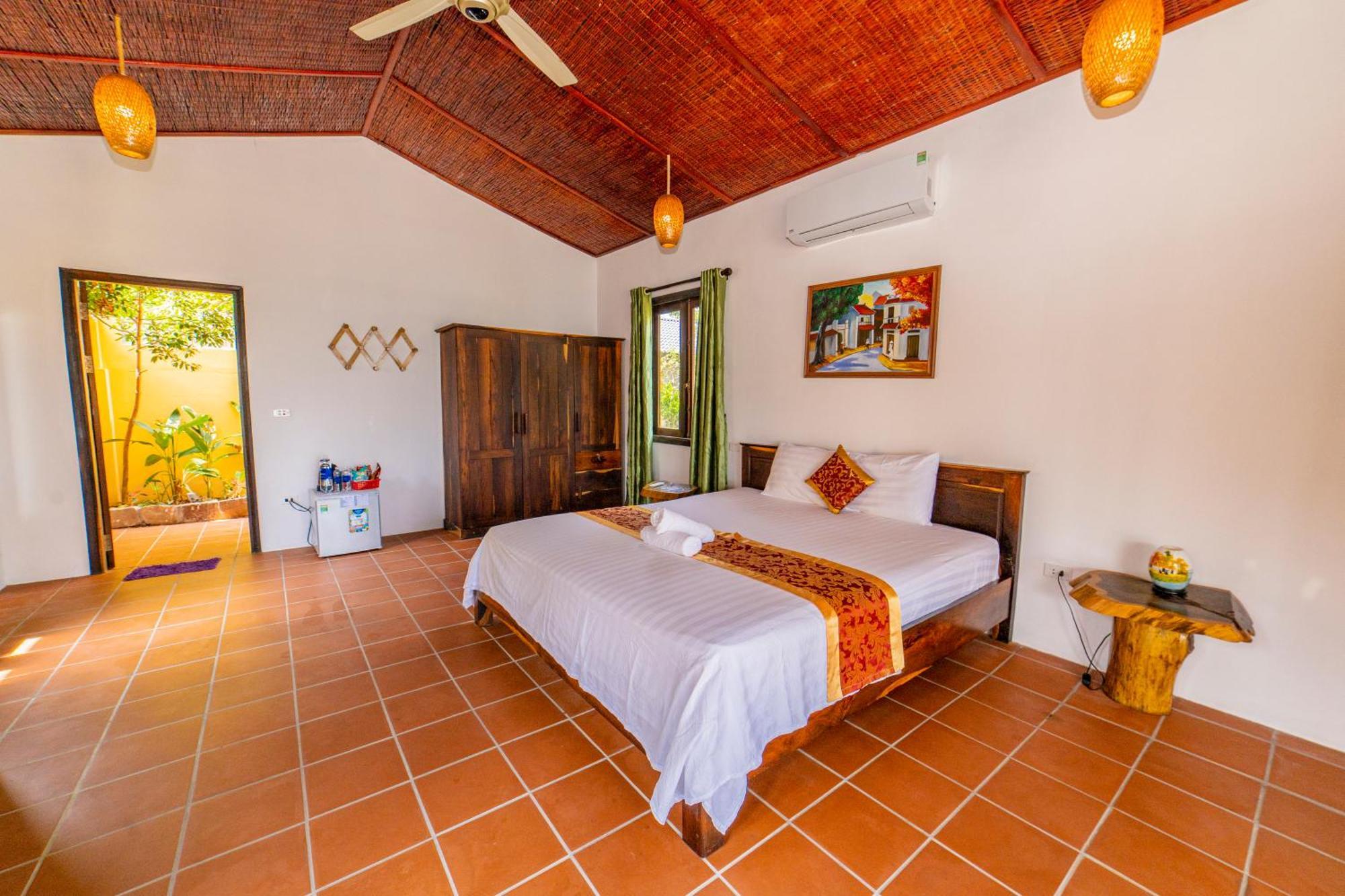 Dugong Resort 3*