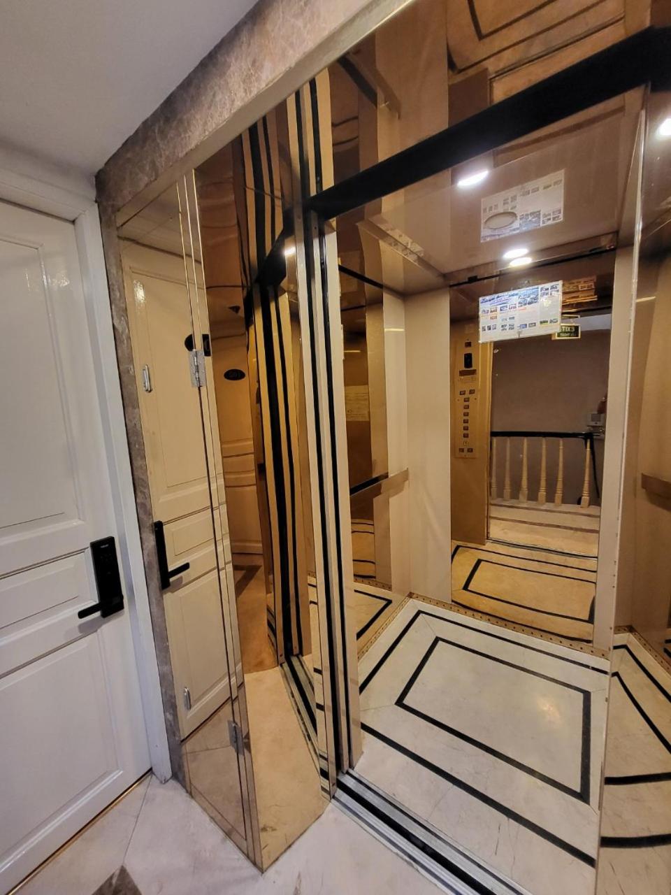 Saigon By Night Luxury 3* Ho Chi Minh City