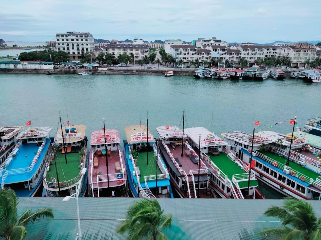 Golden Palm Halong Ha Long