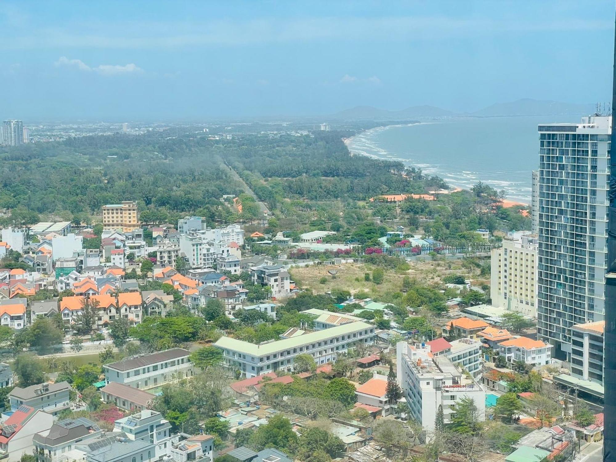 Apartment Pi's - Ho Nghi Duong The Song