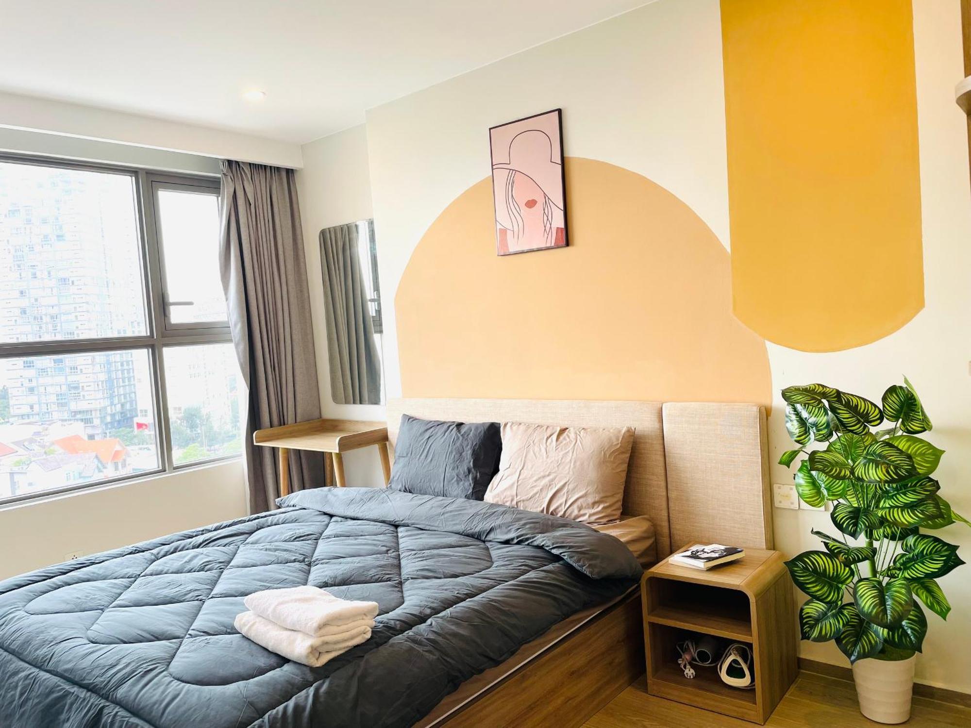 Apartment Pi's - Ho Nghi Duong The Song