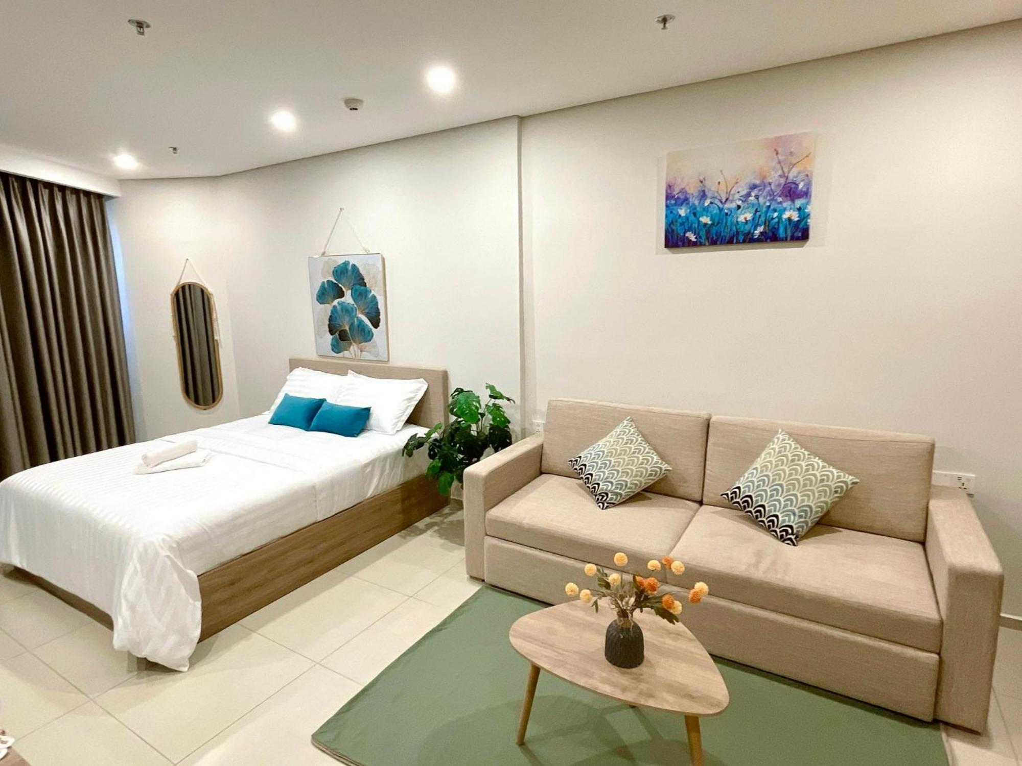 Apartment Pi's - Ho Nghi Duong The Song *