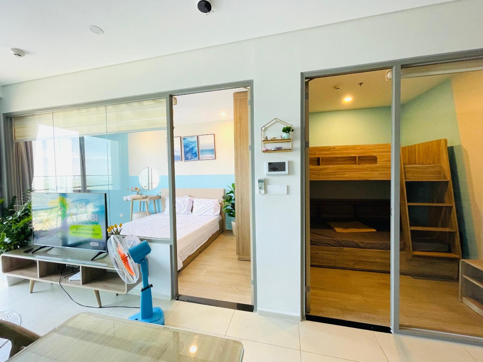 Pi's - Ho Nghi Duong The Song Apartment *