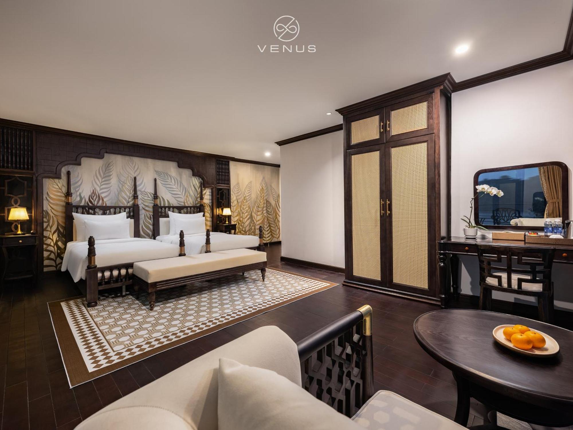 Venus Halong Cruises 5*