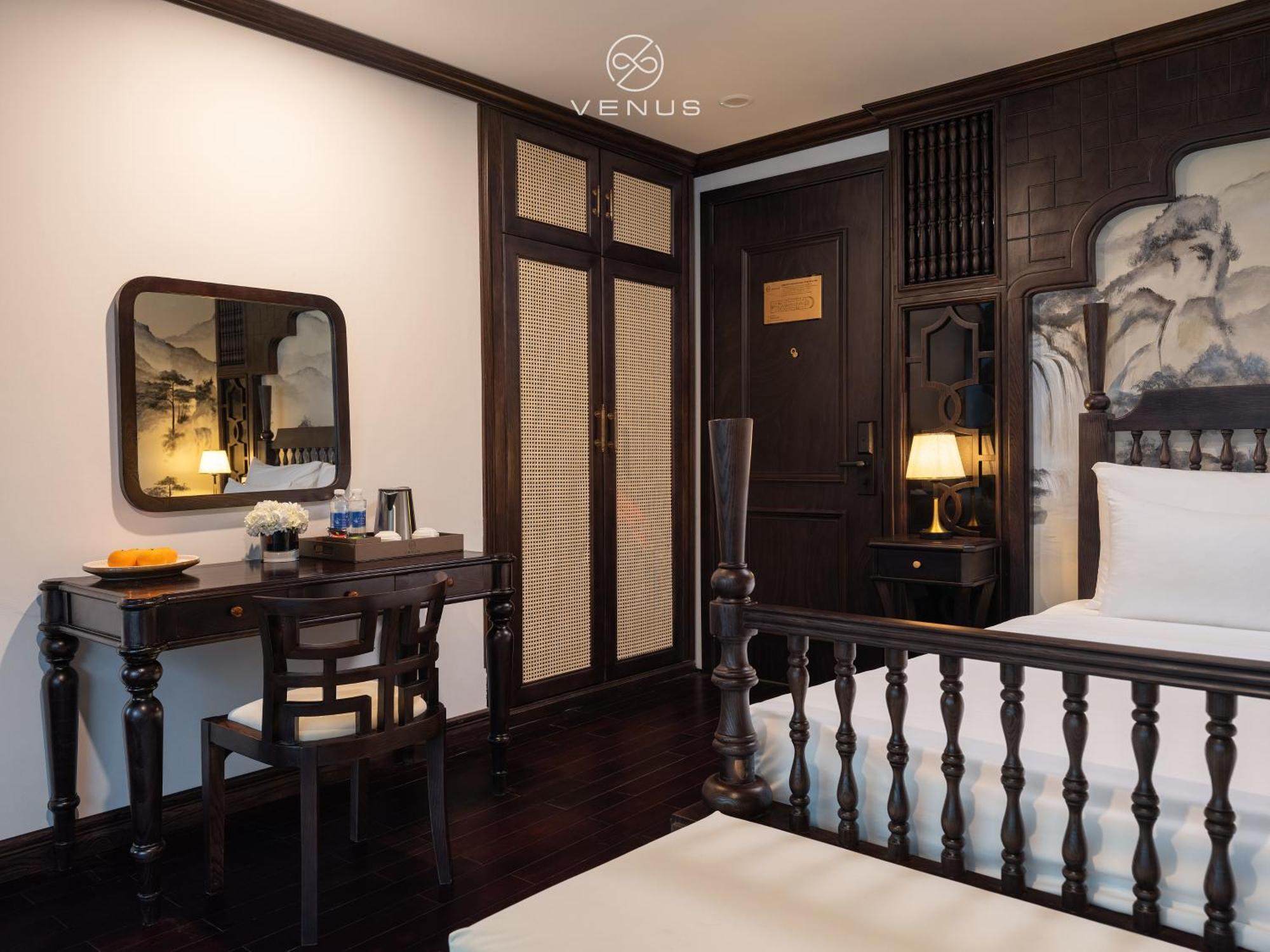 Venus Halong Cruises  Ha Long