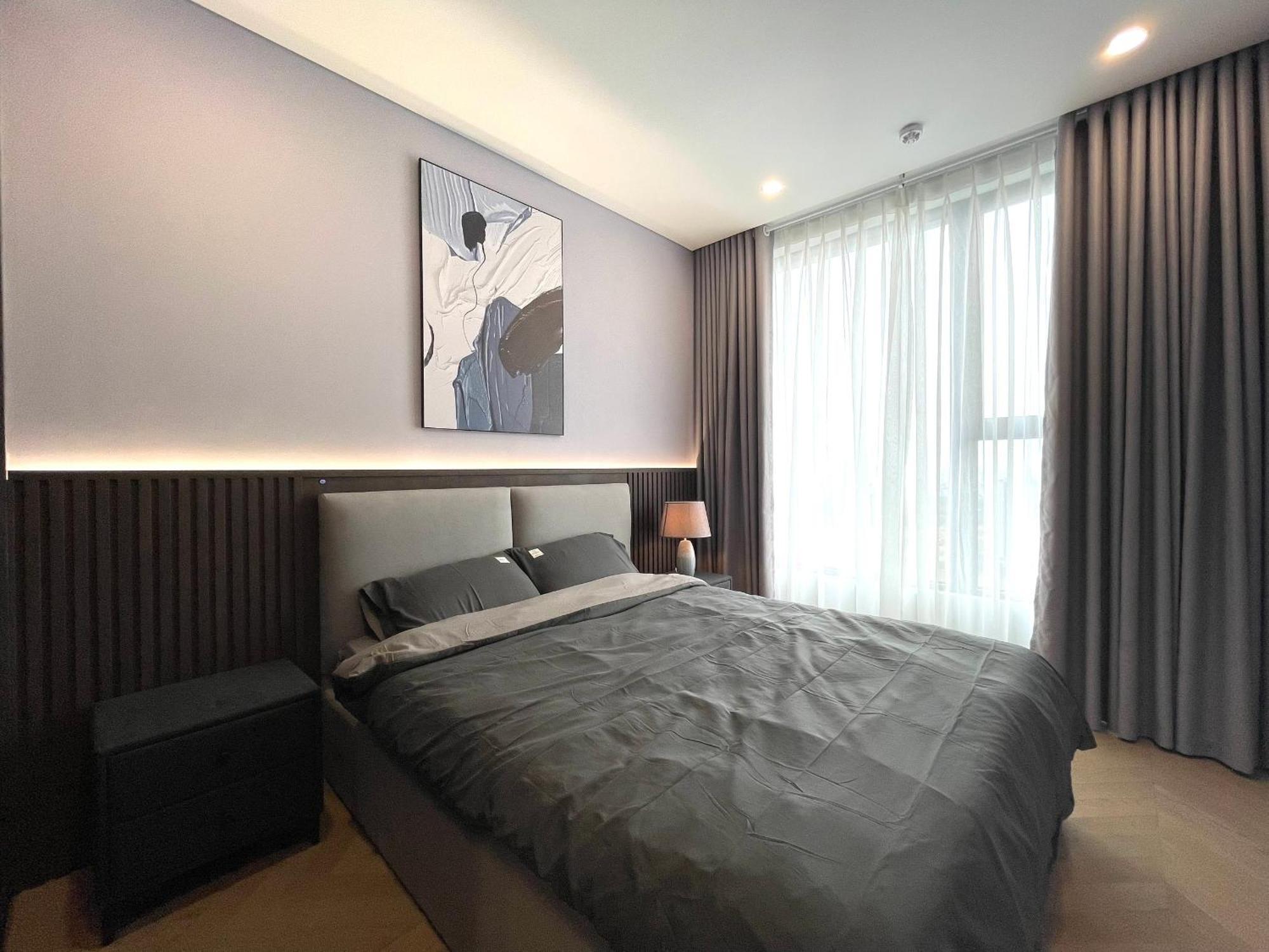 Nu In Lumiere Riverside - Distric 2