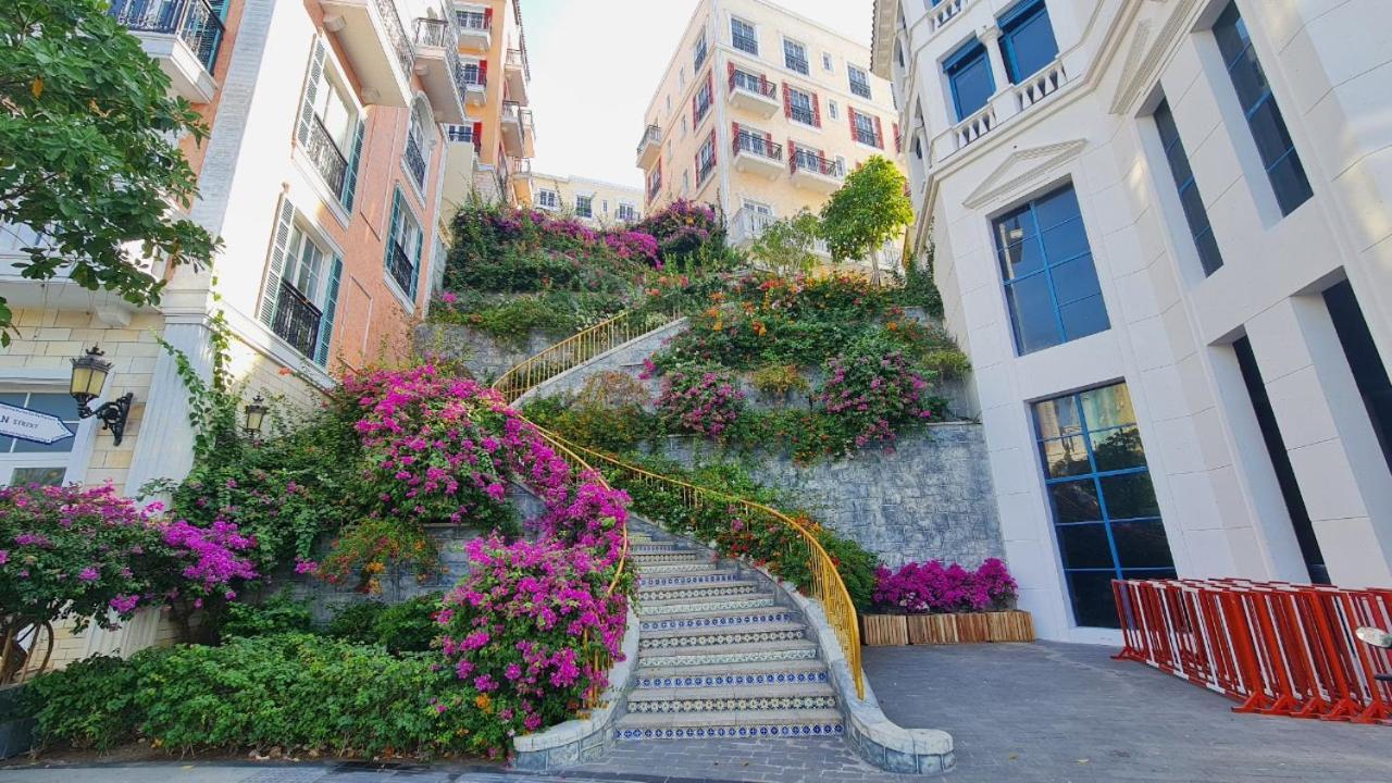 Apartment Ho Thi Tran Hoang Hon *