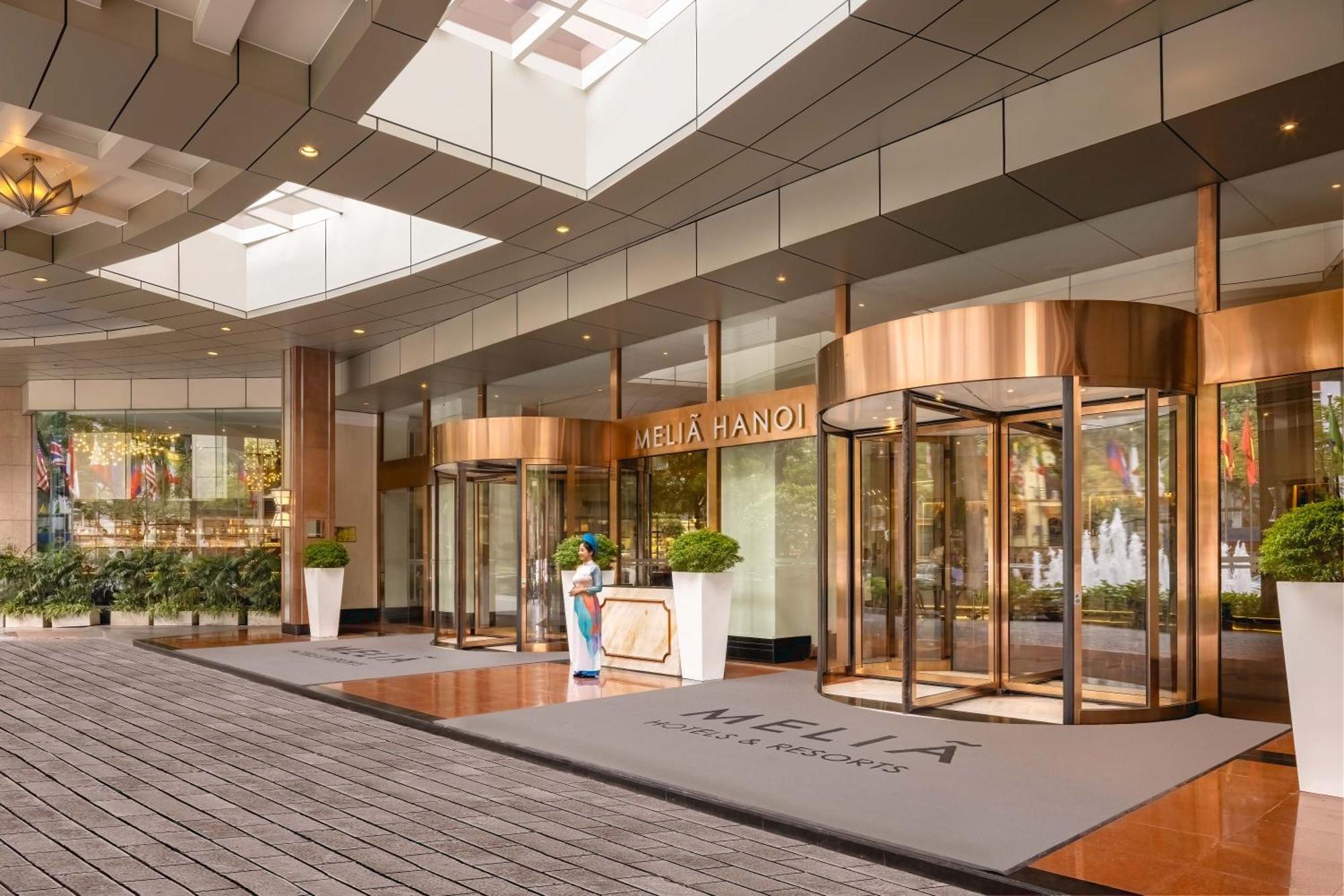 Melia Khách sạn 5*