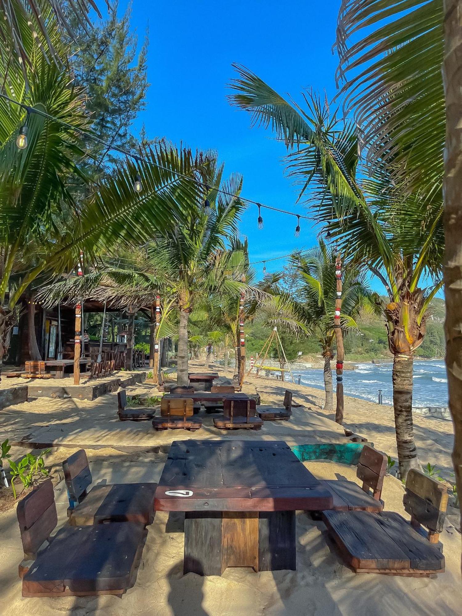 Resort Long Channel
