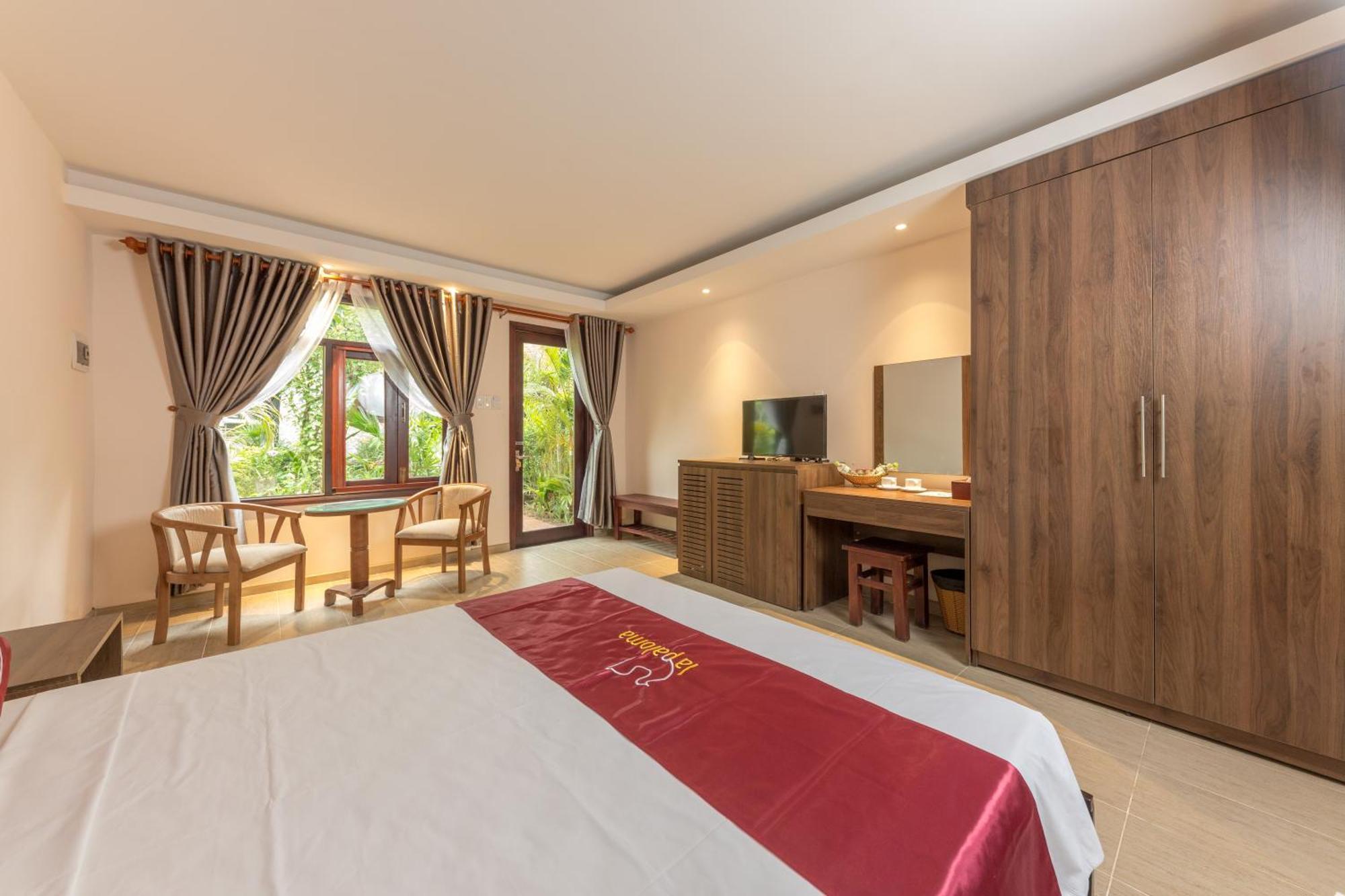Resort La Paloma 3*