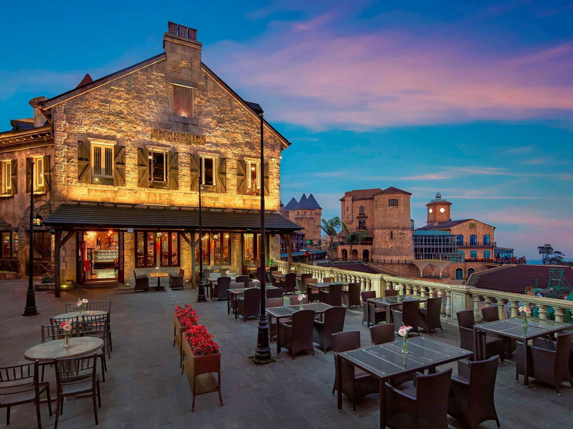 Hotel Mercure French Village Bana Hills Đà Nẵng
