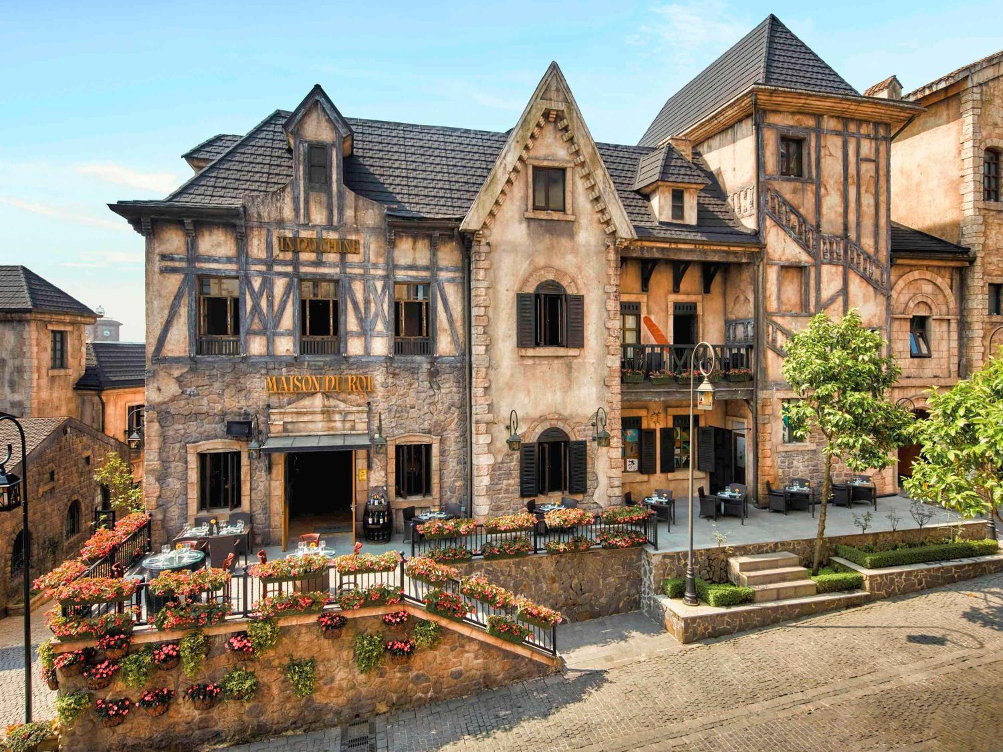 Hotel Mercure French Village Bana Hills