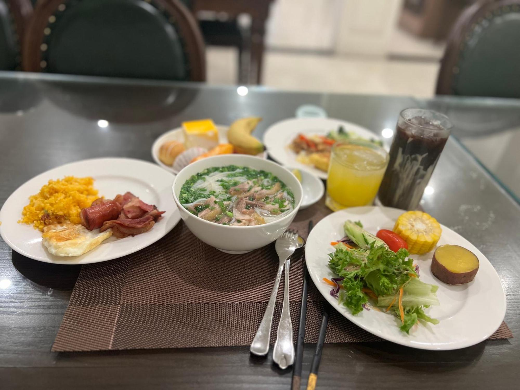 Hotel Paragon Noi Bai & Pool 4*