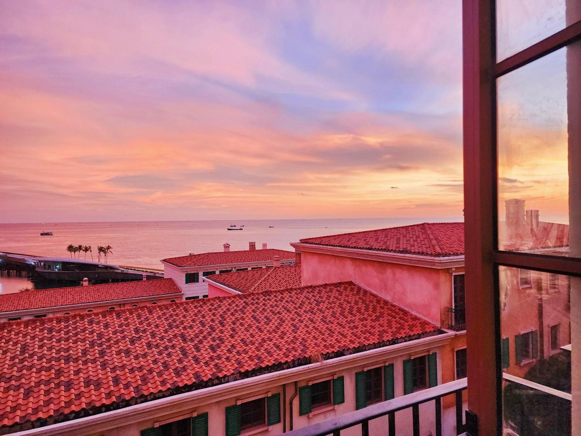 Sea Sunset - Welcome To A Mixing World Of Friends Hotel 3*